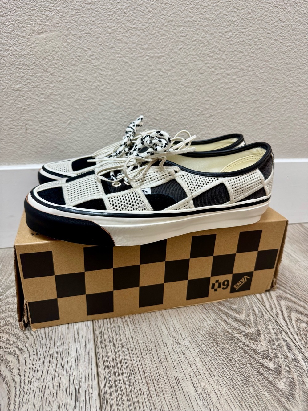 NEW Vans LX Authentic 44 Shell Knit men’s size 10